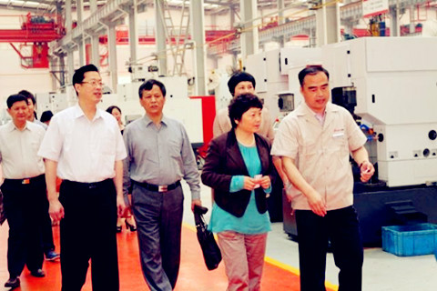 全國(guó)總工會(huì)基層組織建設(shè)部副部長(zhǎng)王英同志一行蒞臨宜昌長(zhǎng)機(jī)科技指導(dǎo)工作