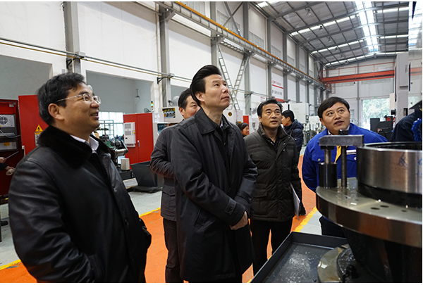 市委副秘書長、高新區(qū)黨工委副書記石顯銀蒞臨我公司指導工作