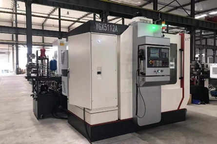出口機床YGX5112A安裝調試圓滿成功